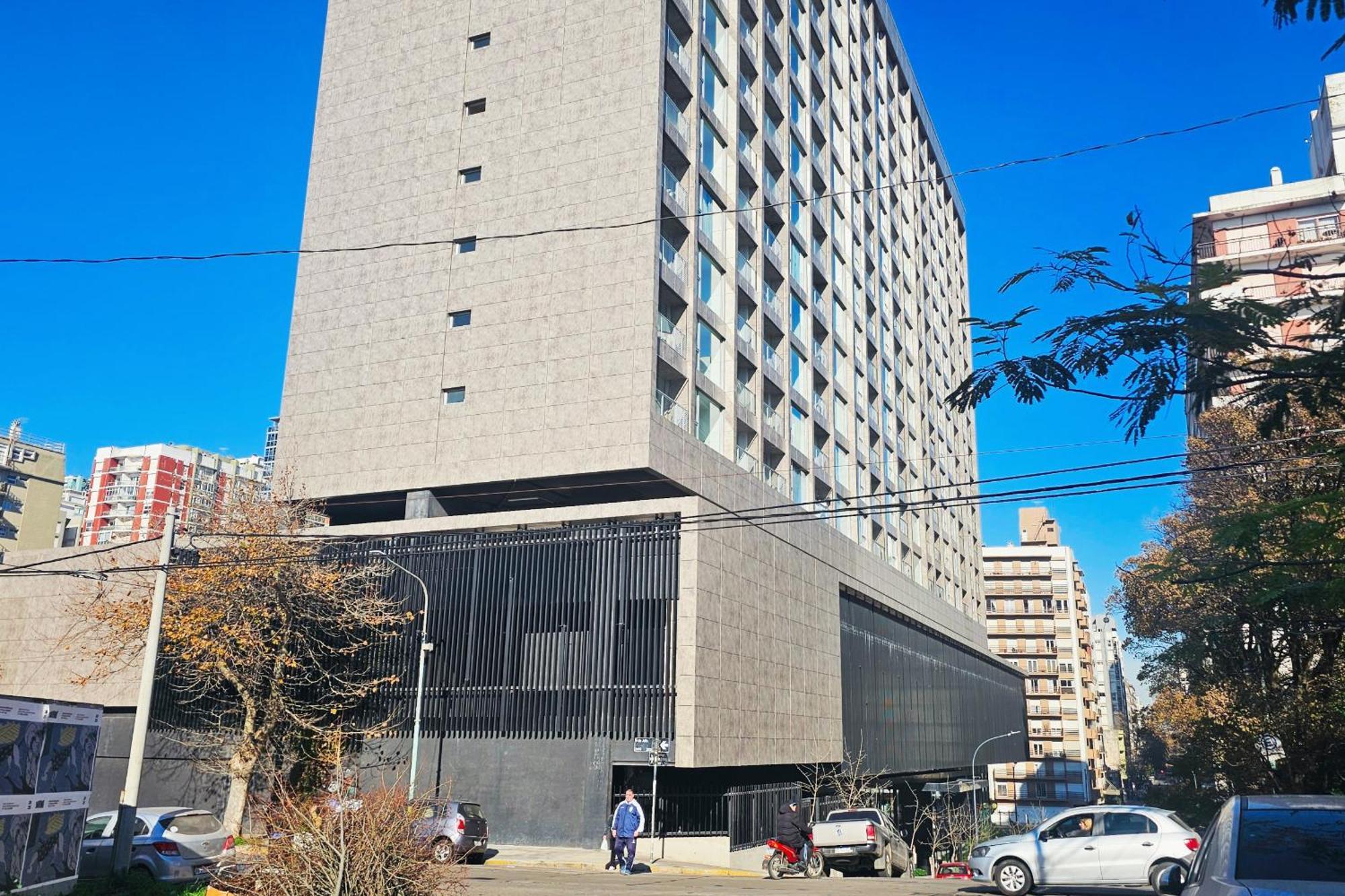 Depto Marina - Depto Royal Park En La Perla Con Cochera Y Amenities 4 Pax - Hola Sur *
